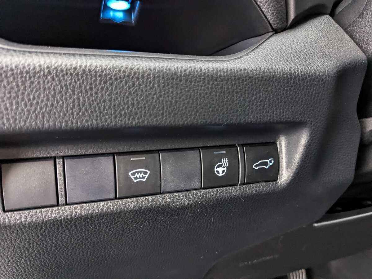 Toyota RAV4 2021 года с пробегом. Фото: #23