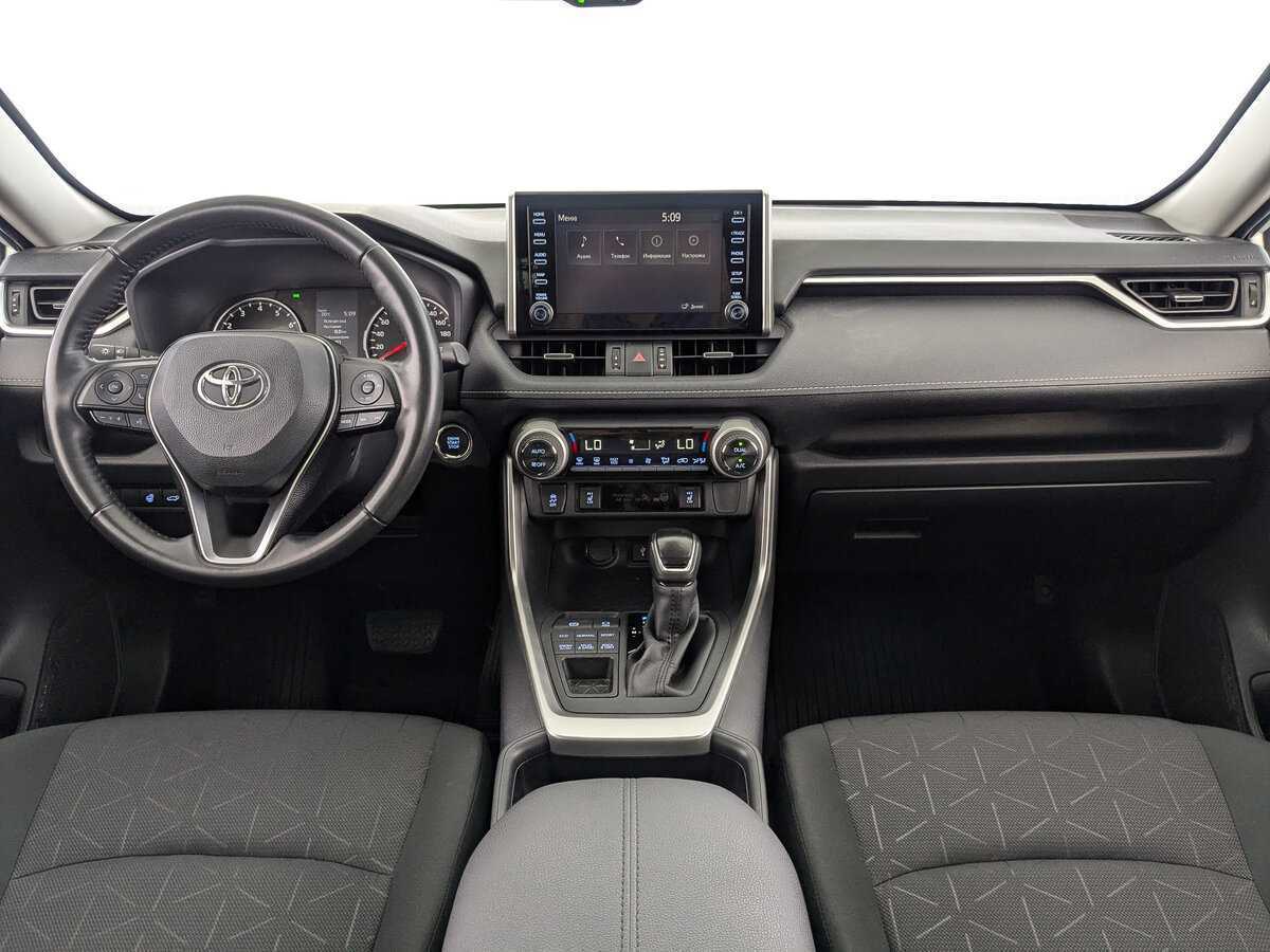 Toyota RAV4 2021 года с пробегом. Фото: #9