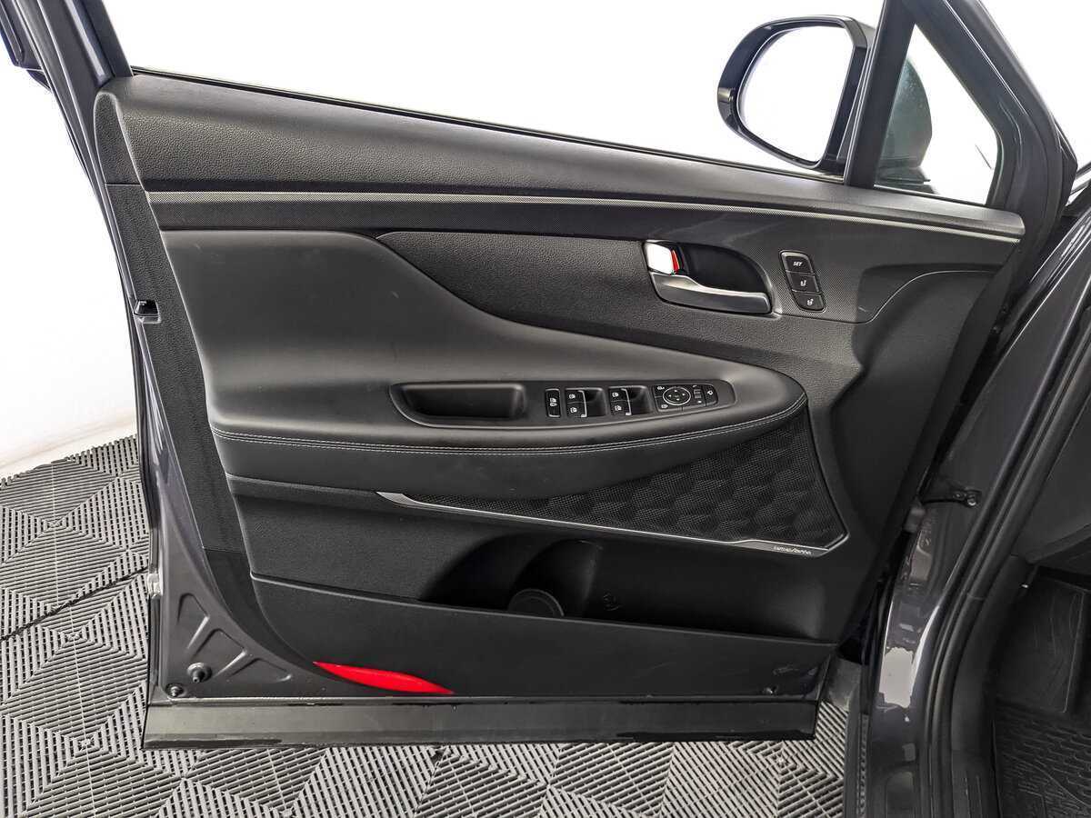 Hyundai Santa Fe 2021 года с пробегом. Фото: #14