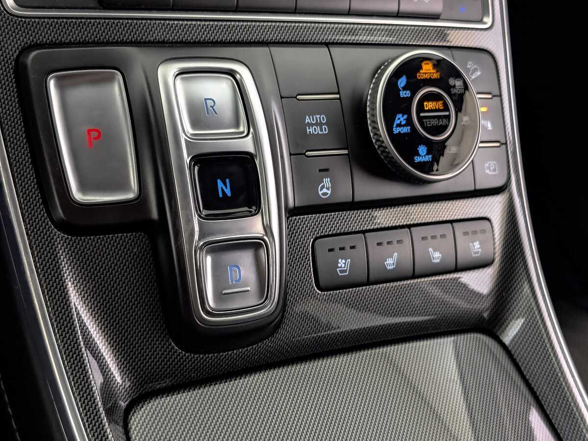 Hyundai Santa Fe 2021 года с пробегом. Фото: #16