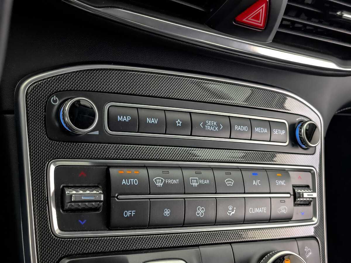 Hyundai Santa Fe 2021 года с пробегом. Фото: #24