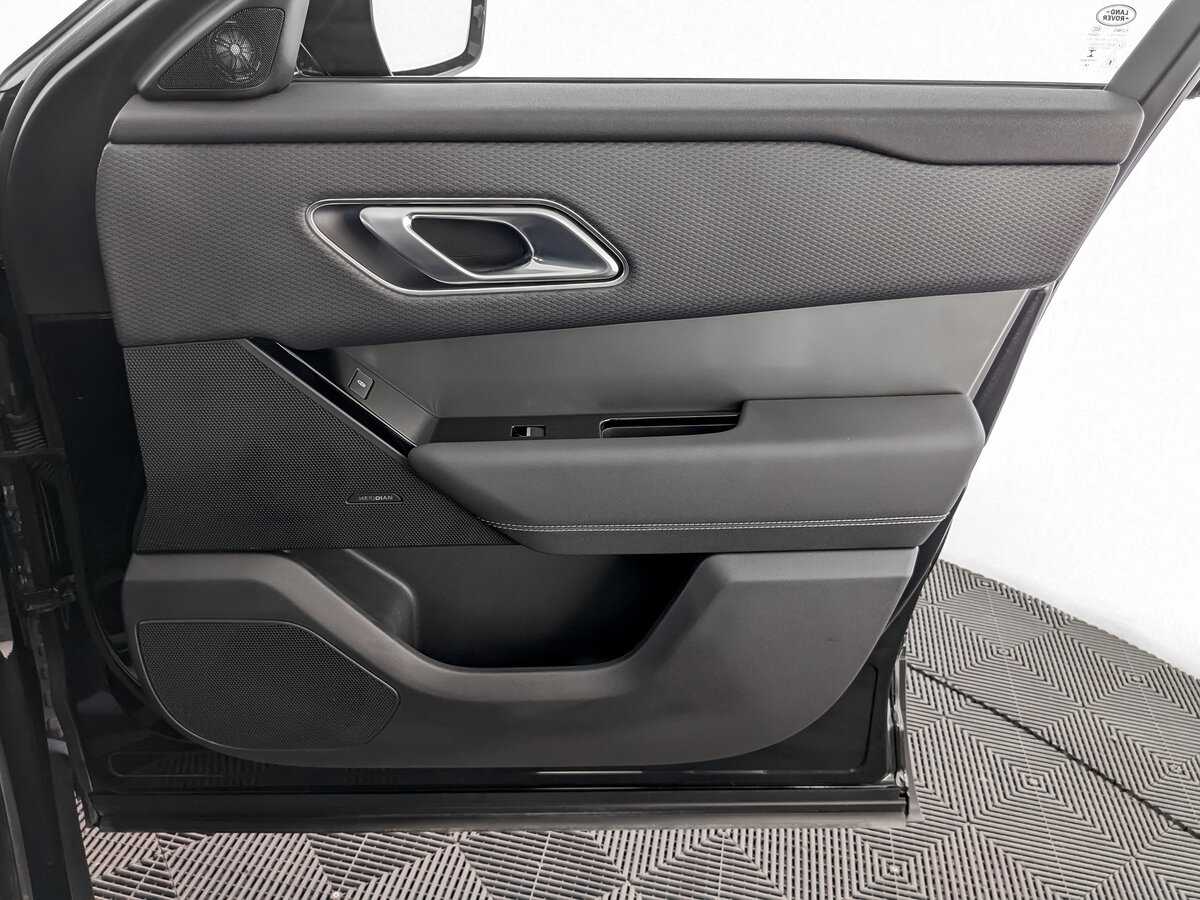 Land Rover Range Rover Velar 2019 года с пробегом. Фото: #19