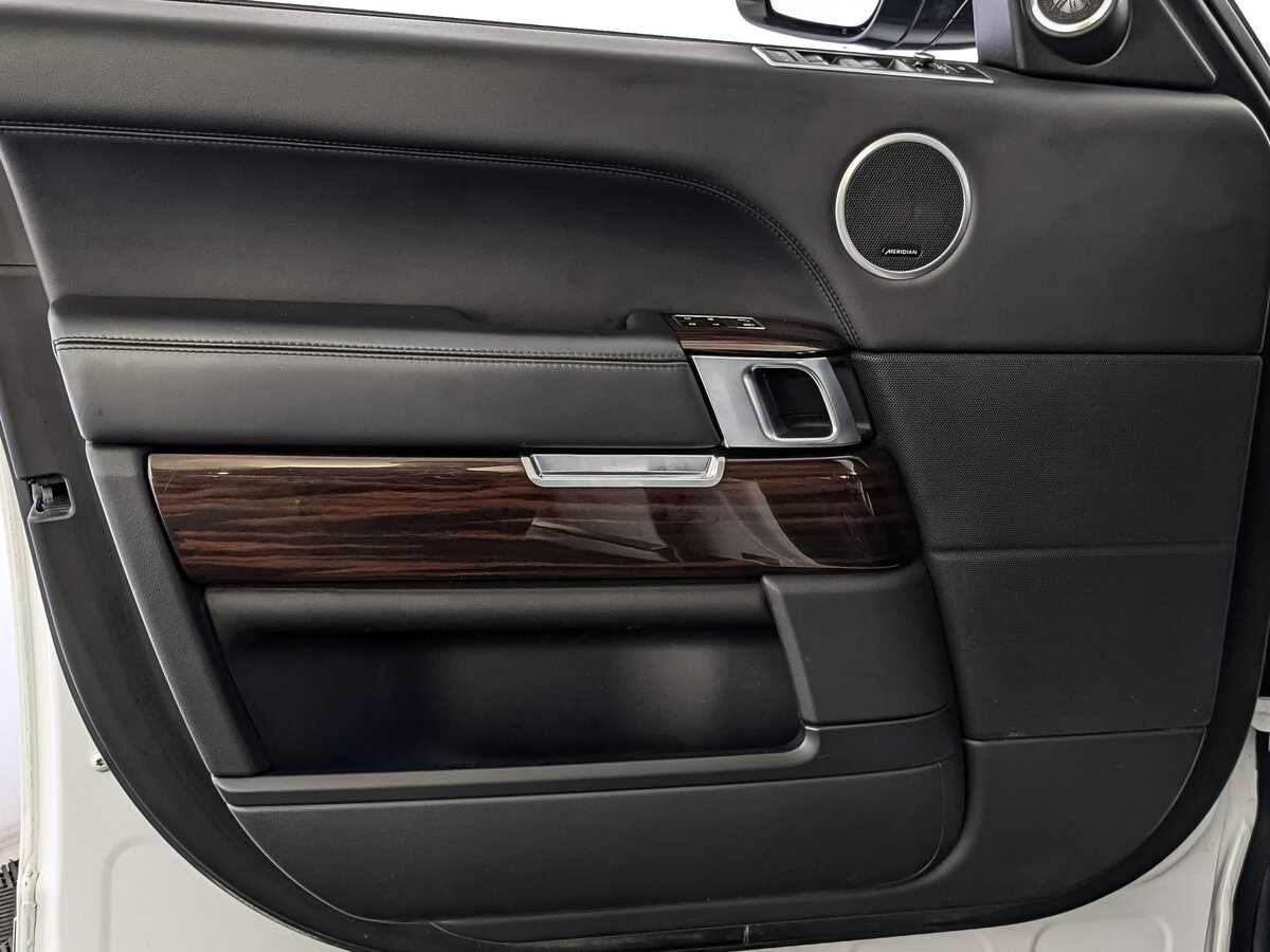 Land Rover Range Rover 2014 года с пробегом. Фото: #14