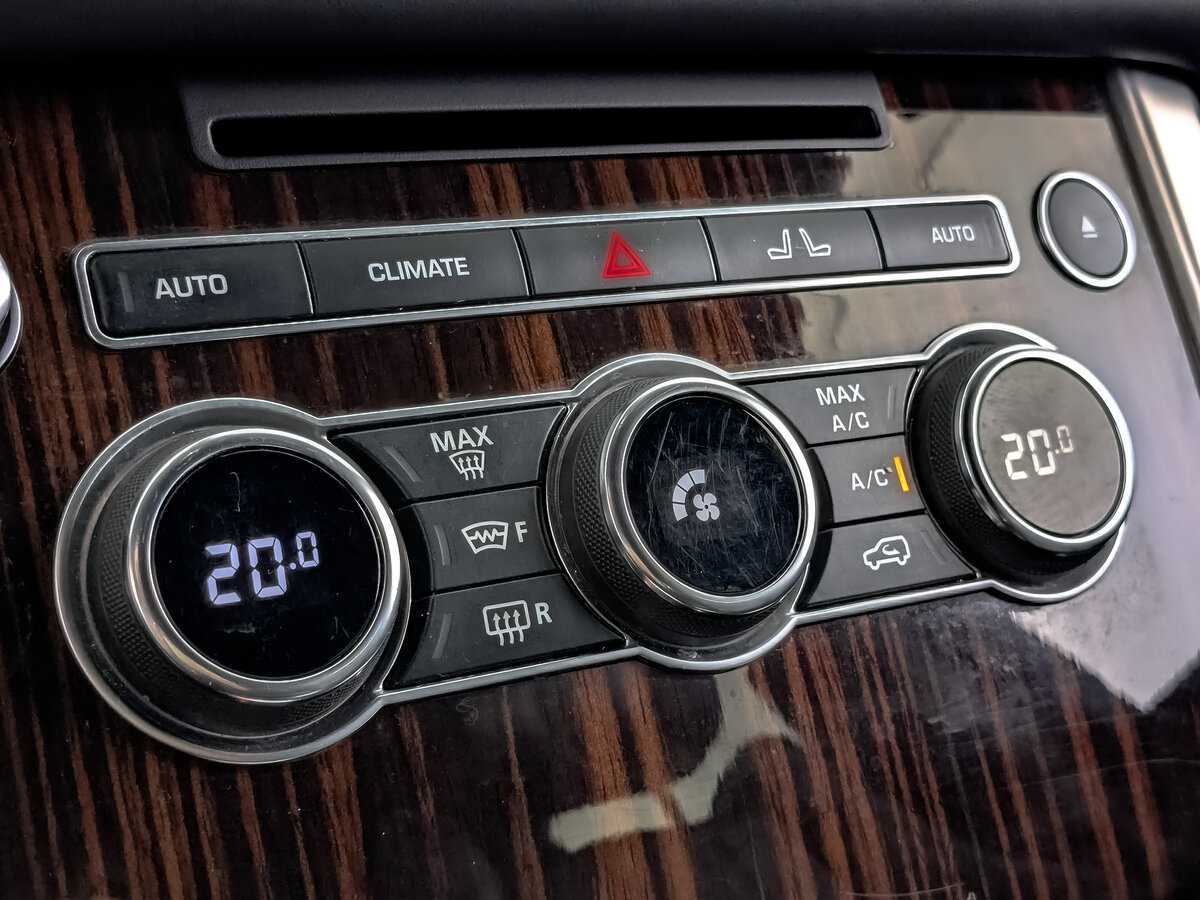 Land Rover Range Rover 2014 года с пробегом. Фото: #16