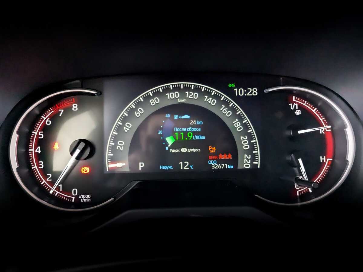 Toyota RAV4 2021 года с пробегом. Фото: #10