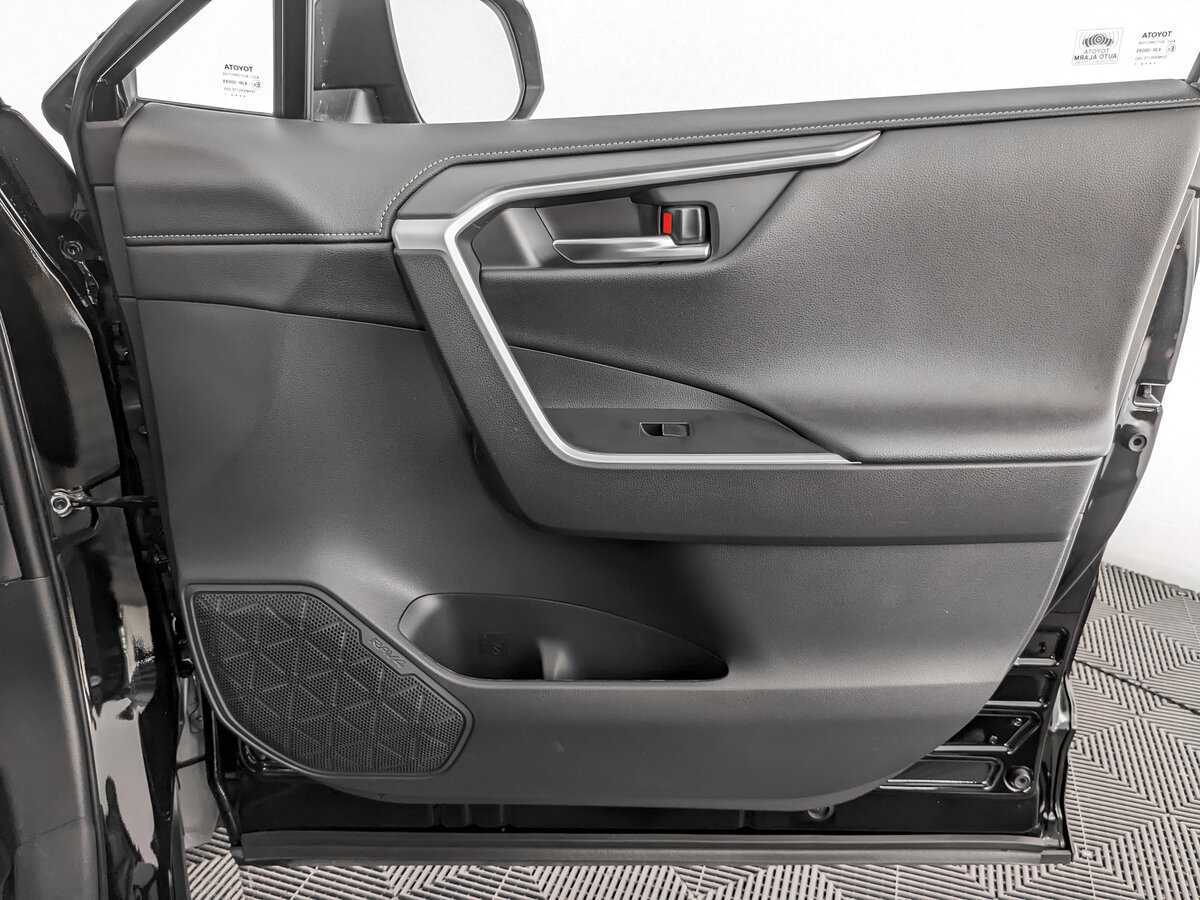 Toyota RAV4 2021 года с пробегом. Фото: #19