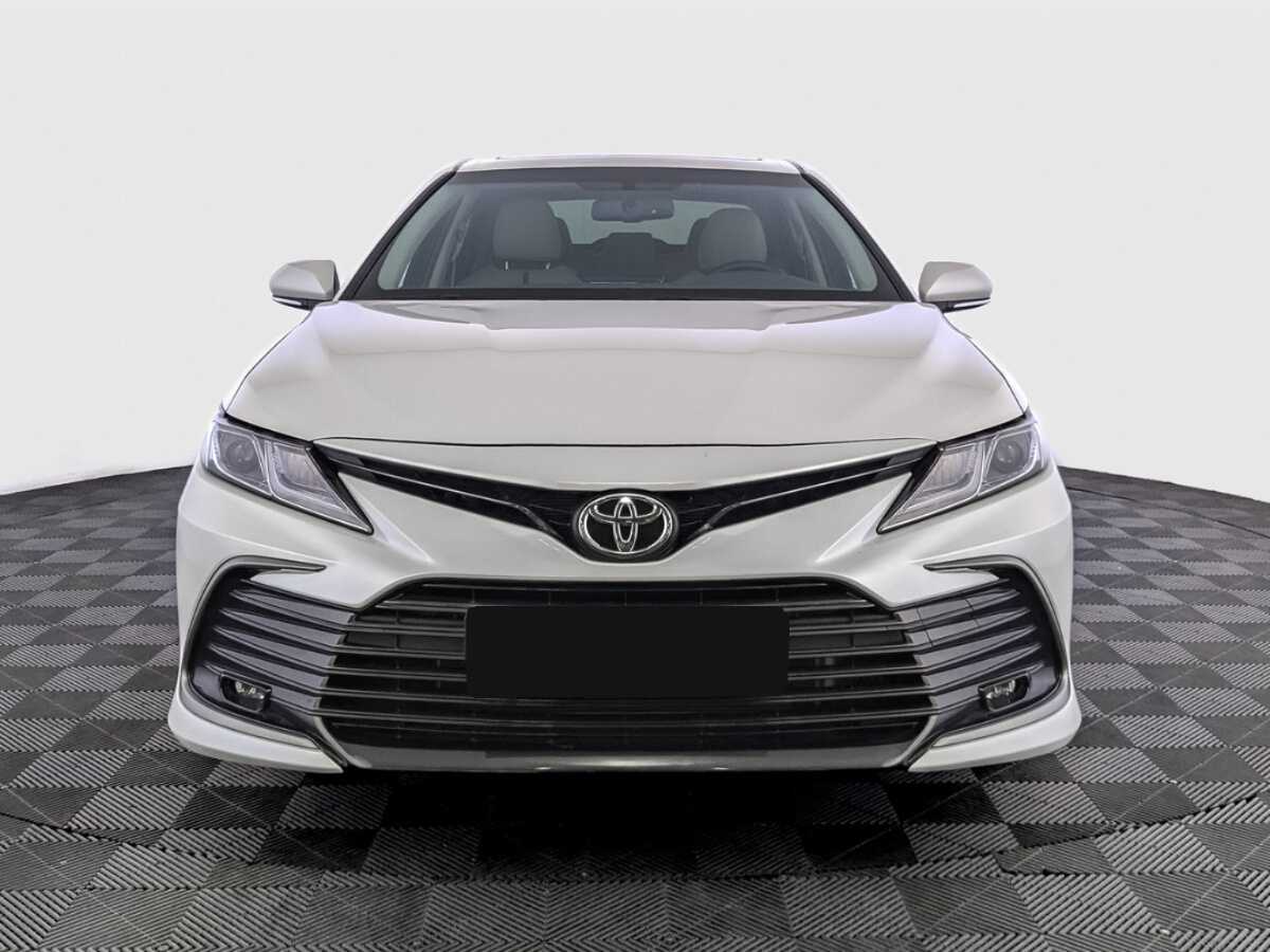 Toyota Camry 2022 года с пробегом. Фото: #1