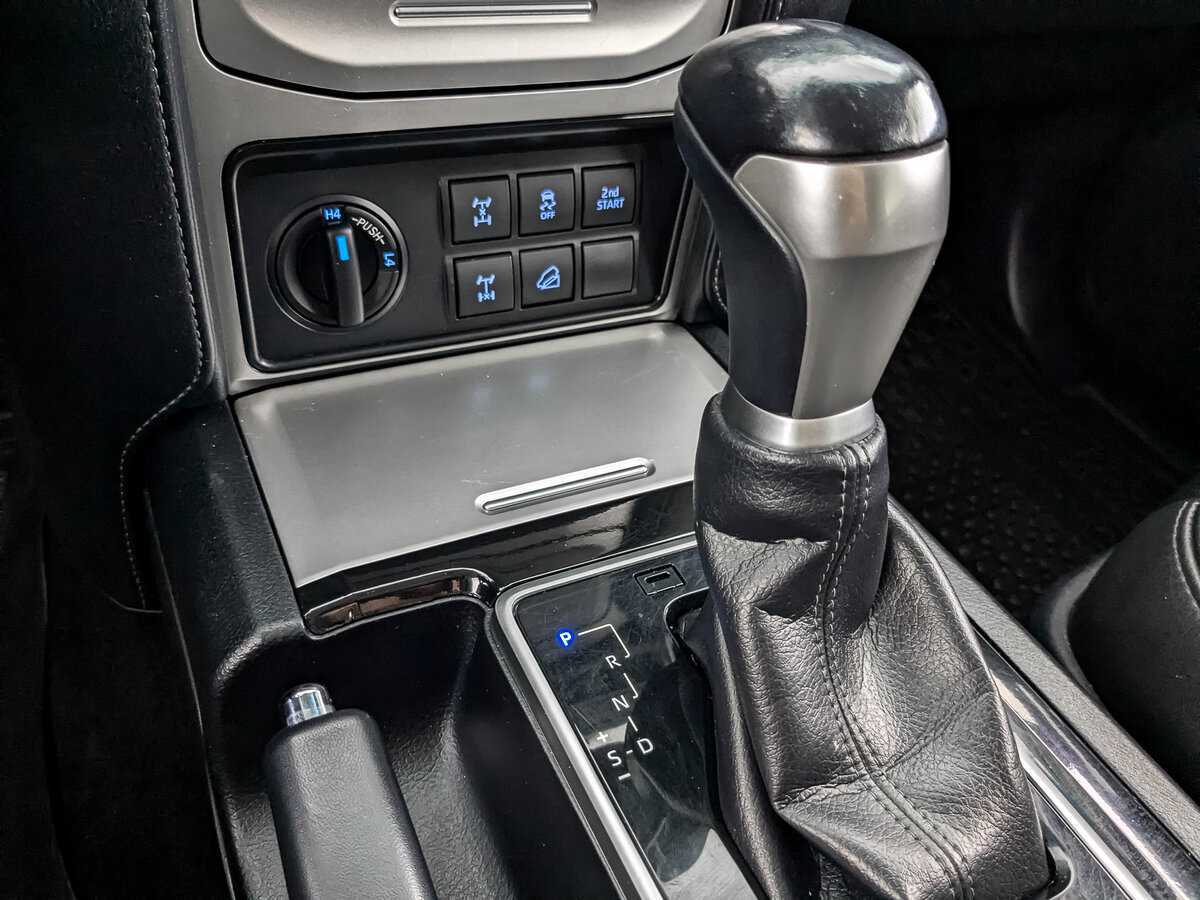 Toyota Land Cruiser Prado 2018 года с пробегом. Фото: #20
