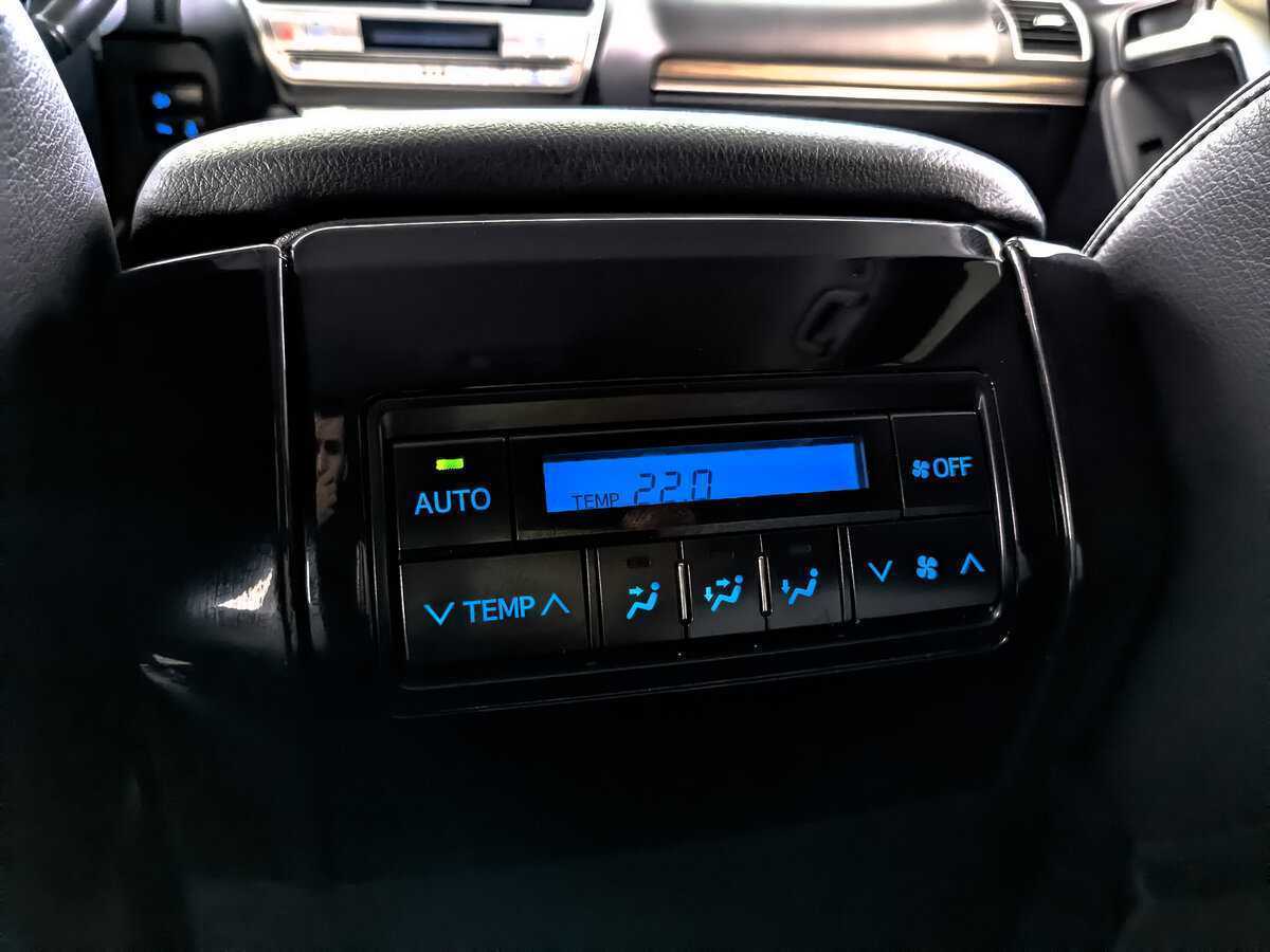 Toyota Land Cruiser Prado 2018 года с пробегом. Фото: #24