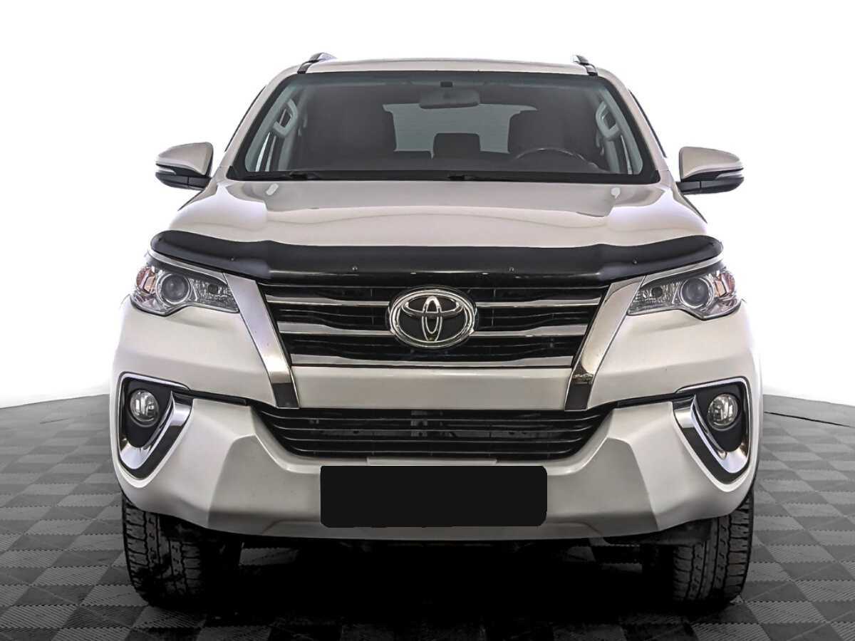 Toyota Fortuner 2018 года с пробегом. Фото: #1