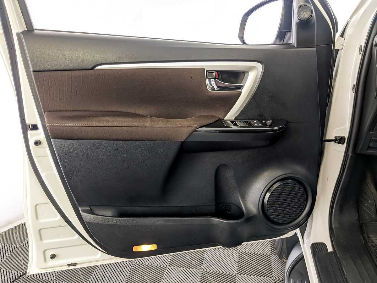 Toyota Fortuner 2018 года с пробегом. Фото: #14