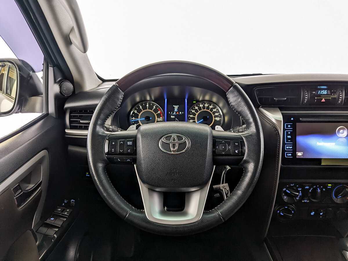 Toyota Fortuner 2018 года с пробегом. Фото: #16