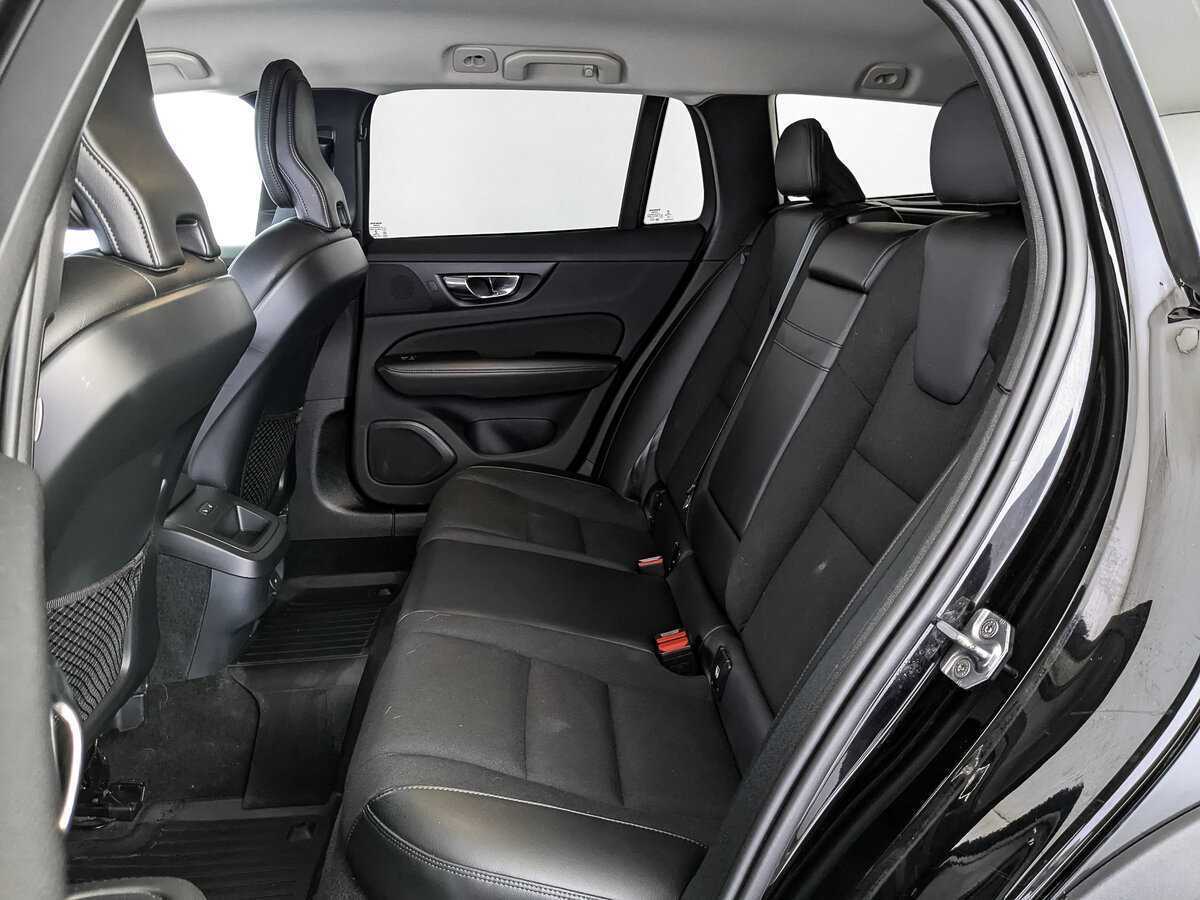 Volvo V60 Cross Country 2020 года с пробегом. Фото: #13