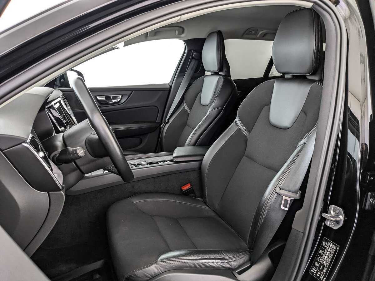 Volvo V60 Cross Country 2020 года с пробегом. Фото: #15