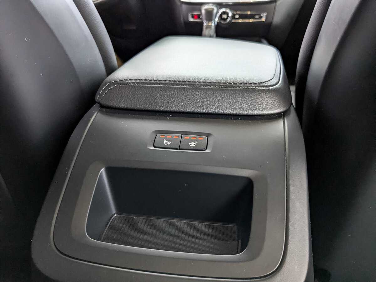 Volvo V60 Cross Country 2020 года с пробегом. Фото: #23