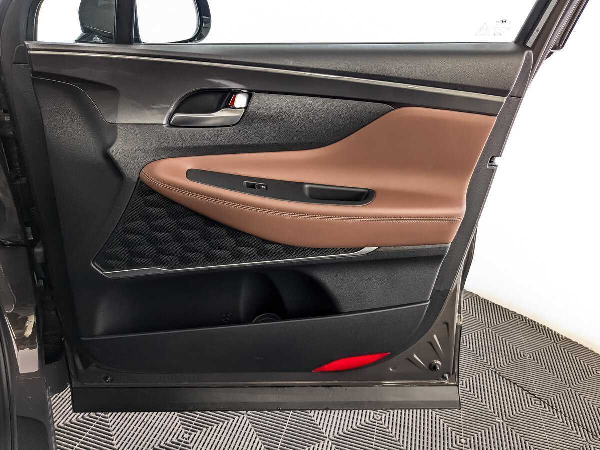 Hyundai Santa Fe 2022 года с пробегом. Фото: #20