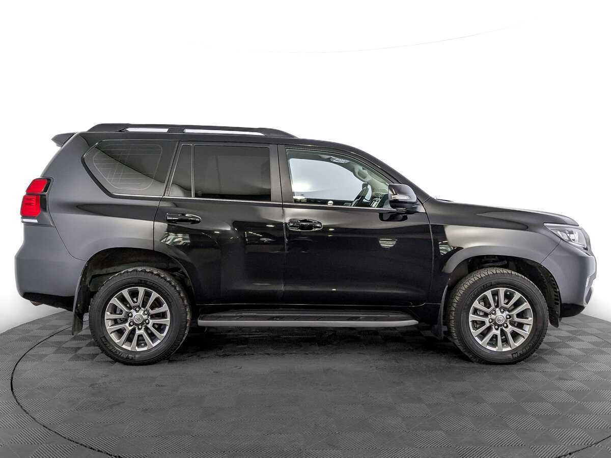 Toyota Land Cruiser Prado 2018 года с пробегом. Фото: #3