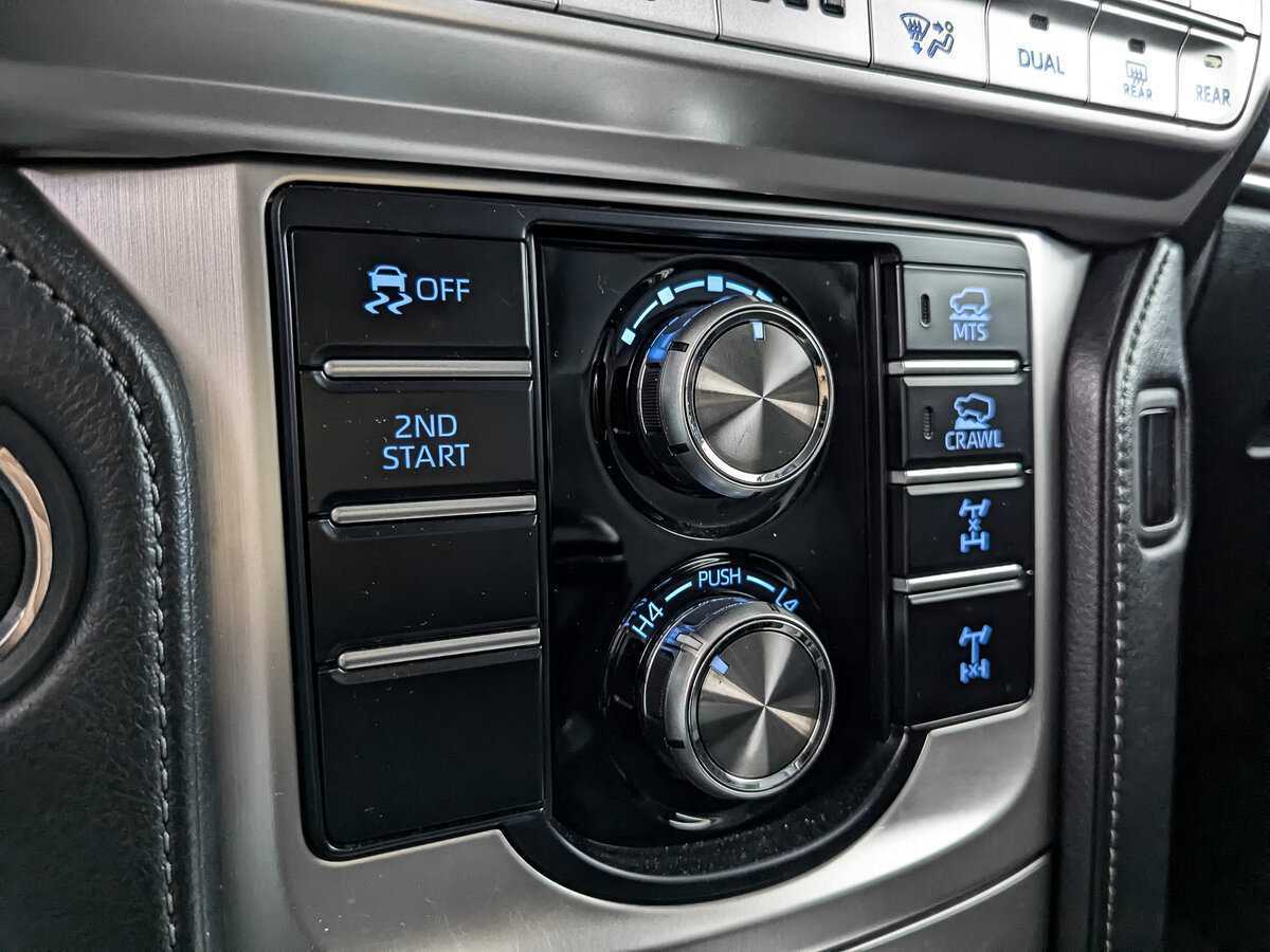 Toyota Land Cruiser Prado 2018 года с пробегом. Фото: #20