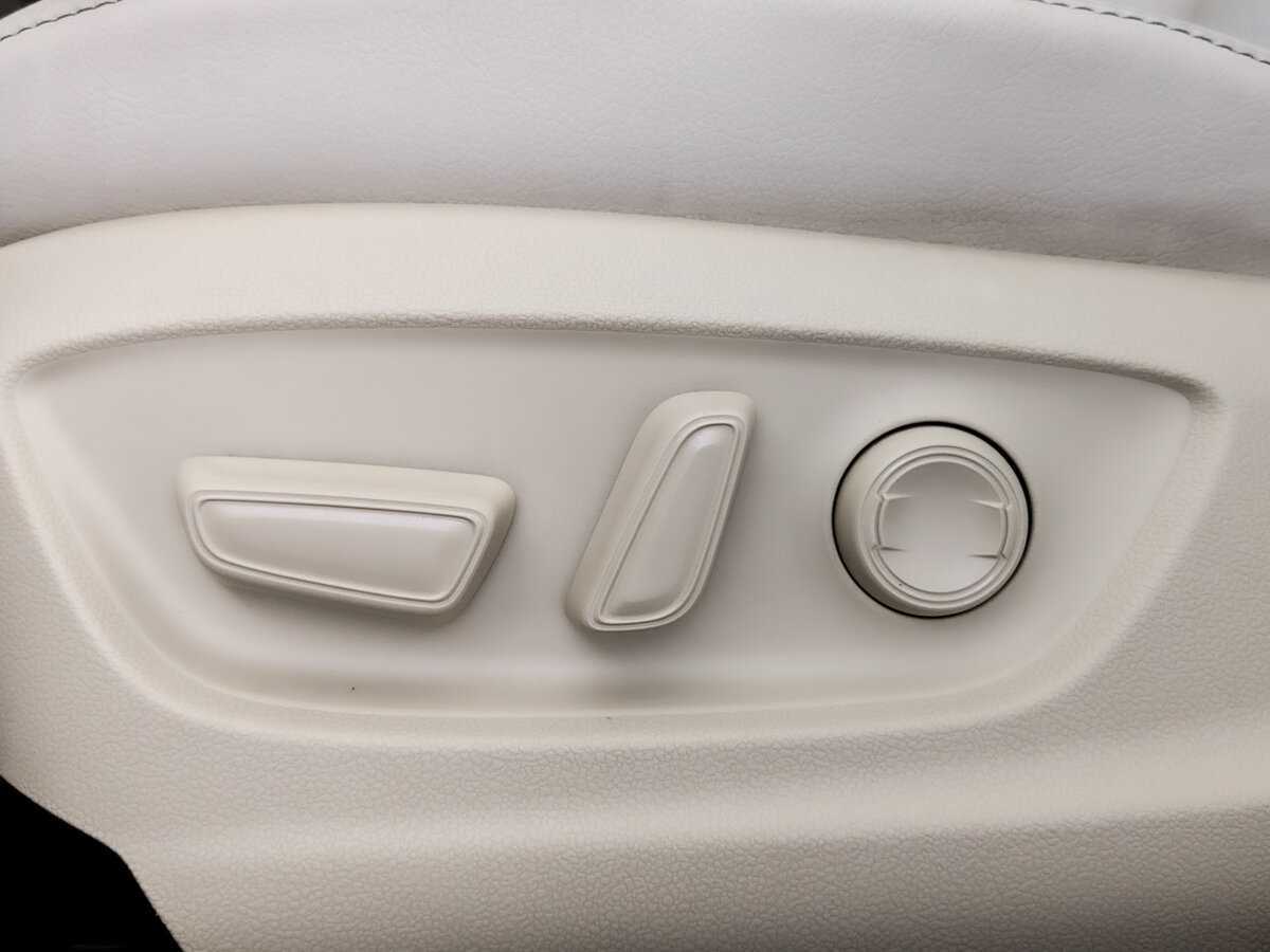 Toyota Camry 2021 года с пробегом. Фото: #16