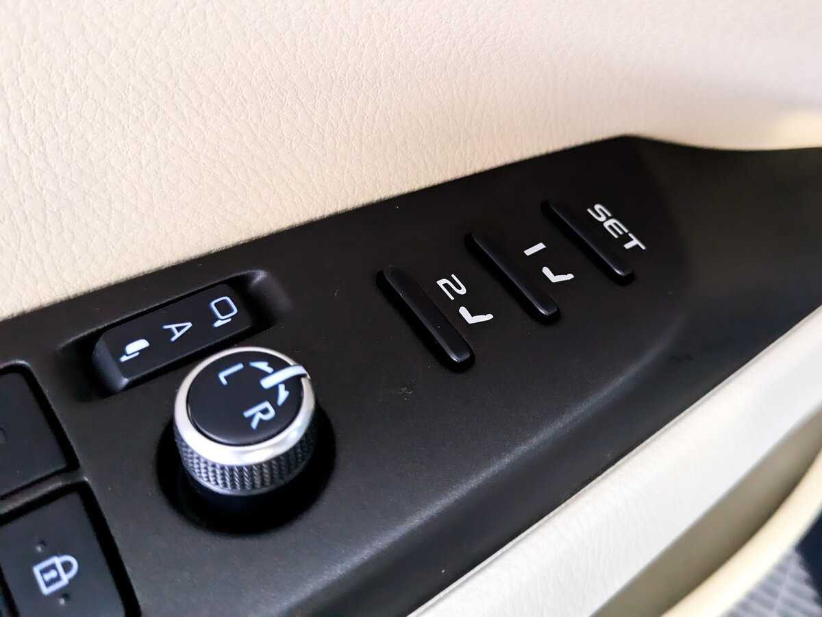 Toyota Camry 2021 года с пробегом. Фото: #17