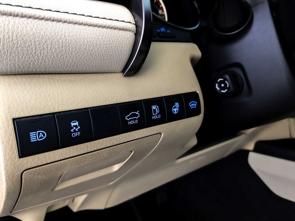 Toyota Camry 2021 года с пробегом. Фото: #24