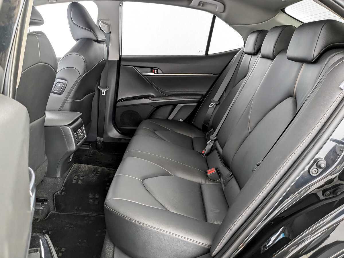 Toyota Camry 2022 года с пробегом. Фото: #9