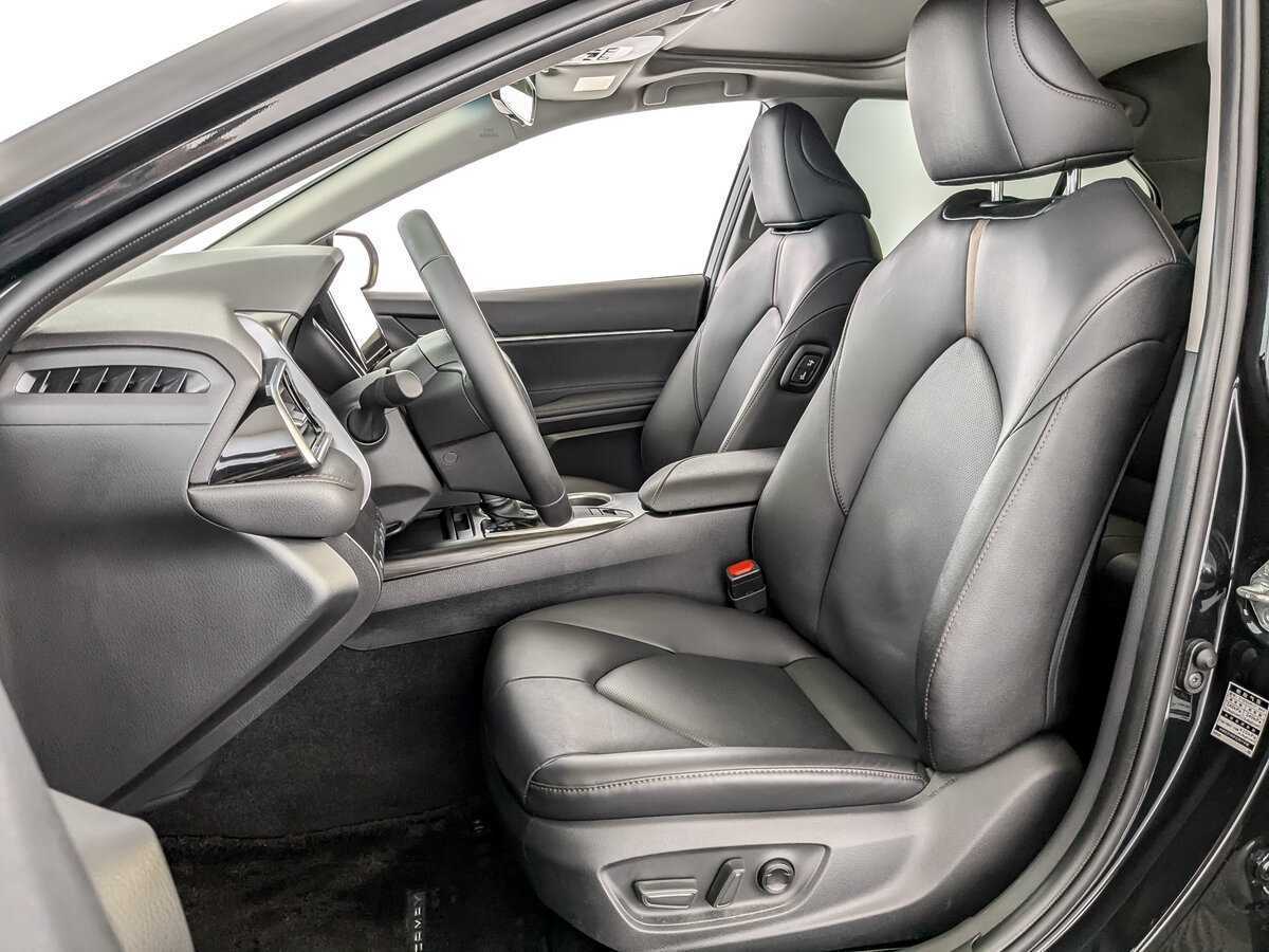 Toyota Camry 2022 года с пробегом. Фото: #14