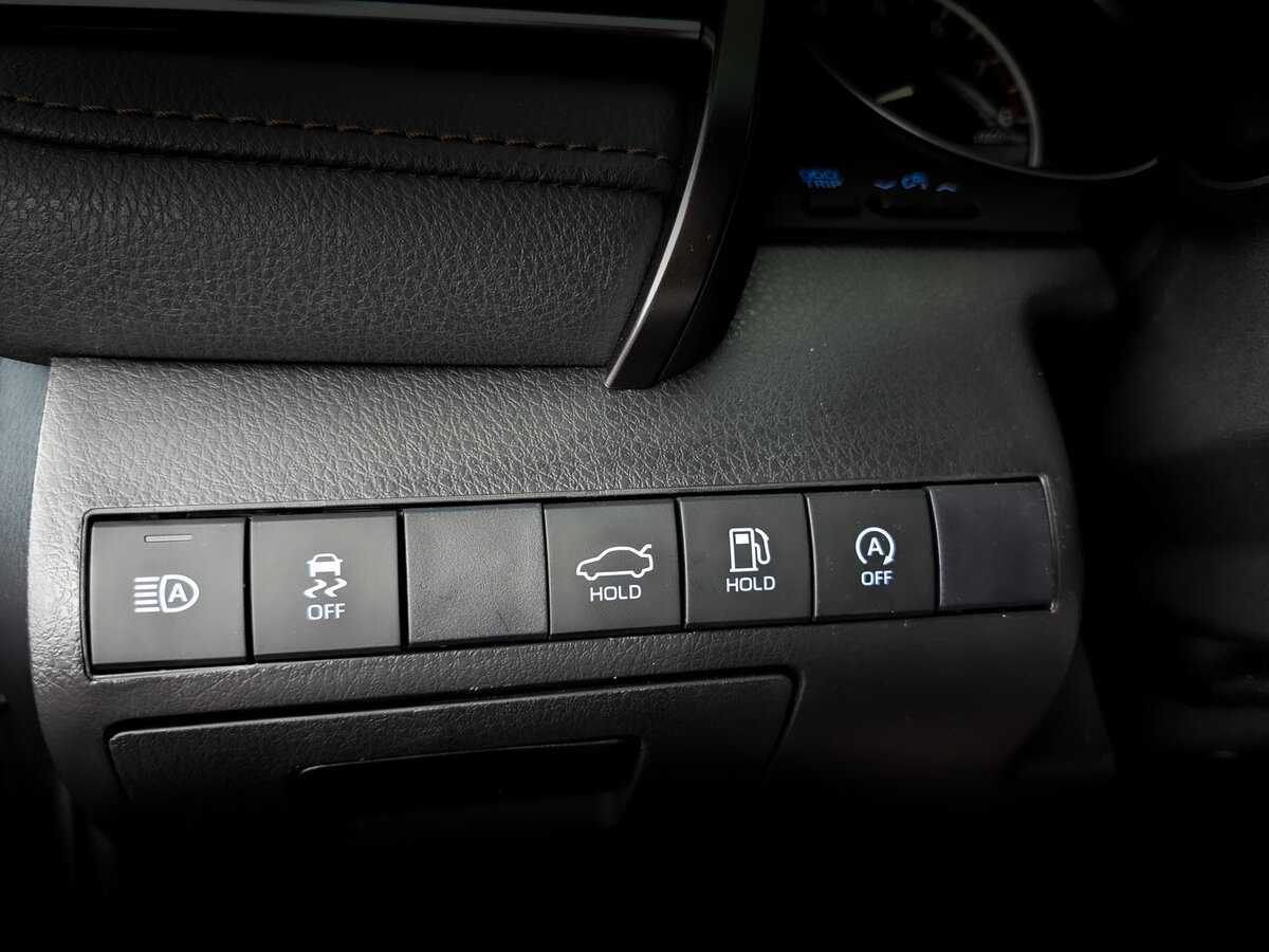 Toyota Camry 2022 года с пробегом. Фото: #21