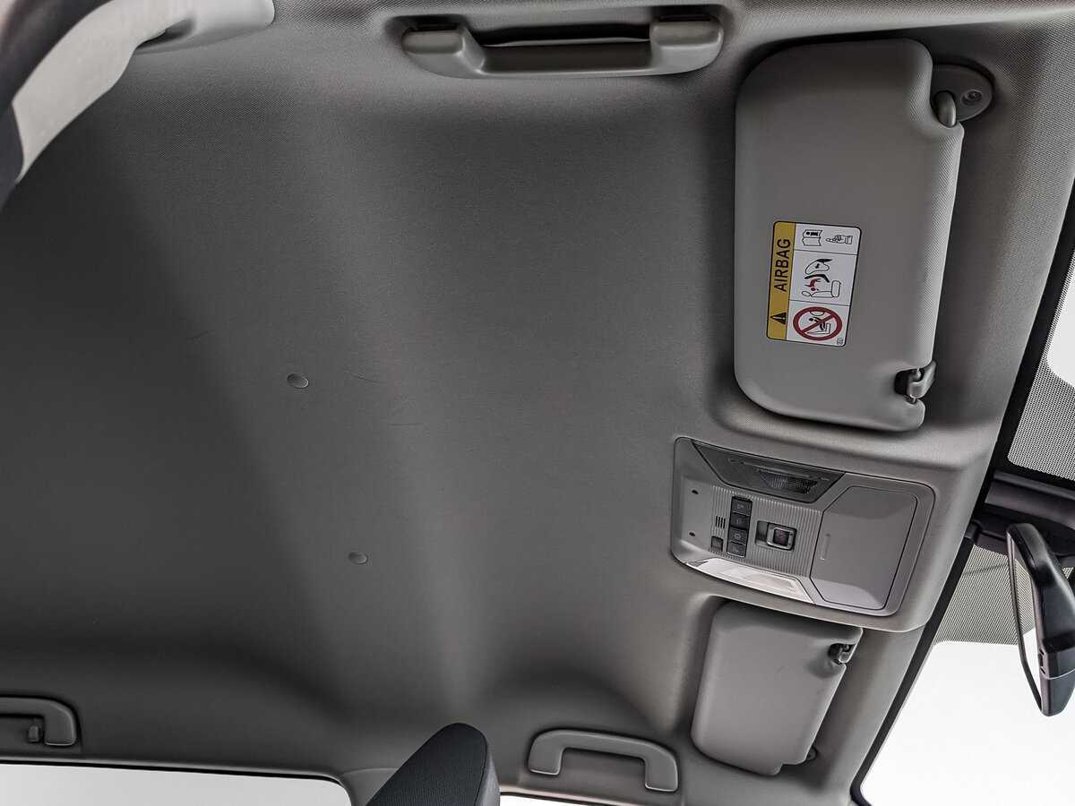 Toyota RAV4 2021 года с пробегом. Фото: #18