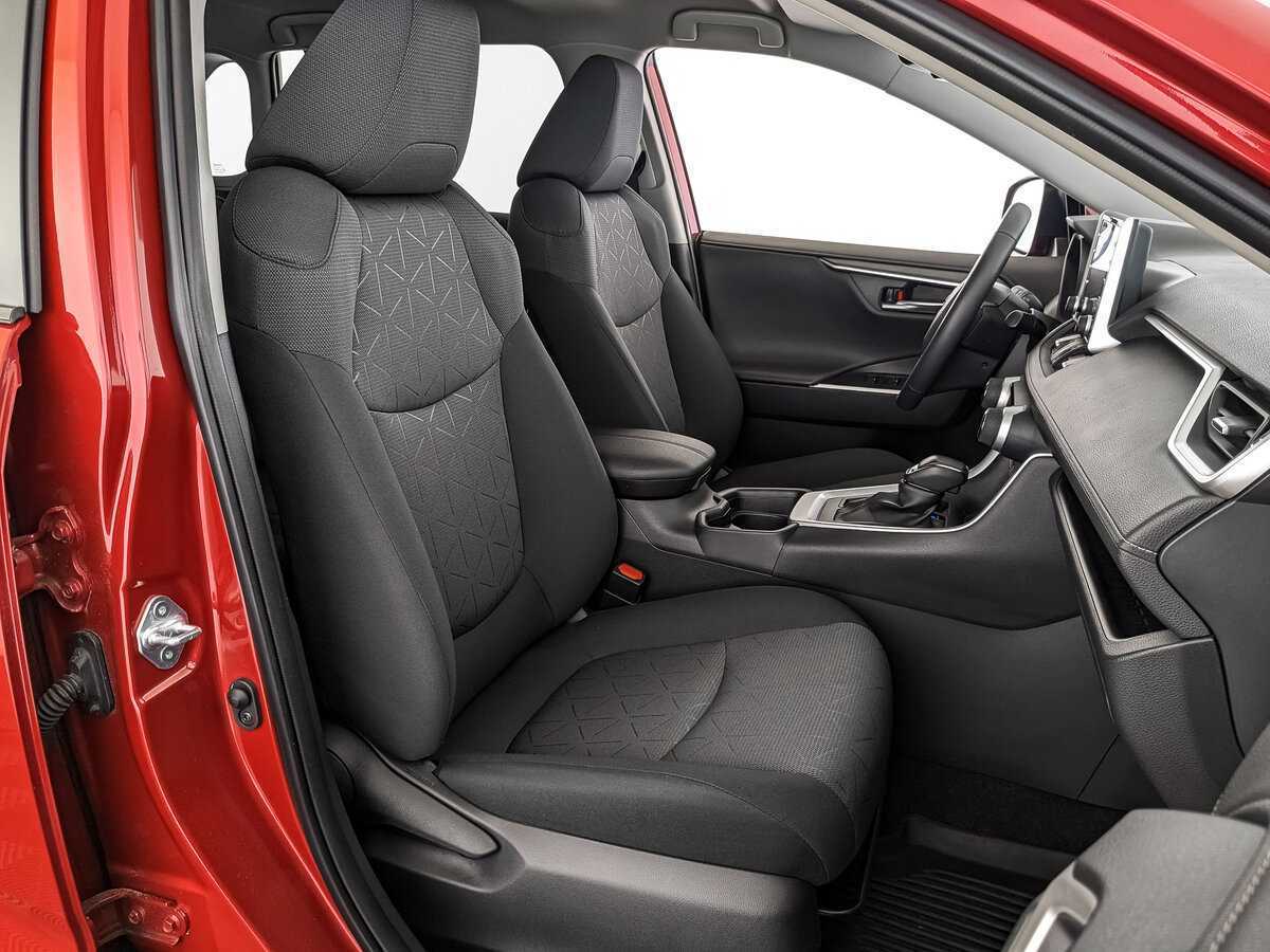 Toyota RAV4 2021 года с пробегом. Фото: #19