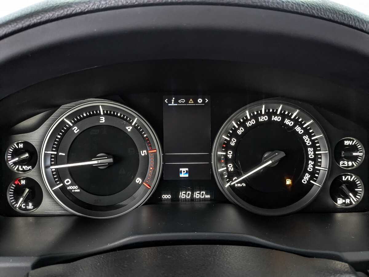 Toyota Land Cruiser 2016 года с пробегом. Фото: #10