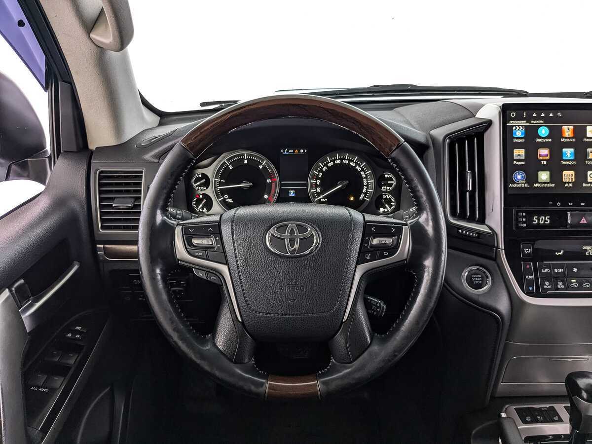 Toyota Land Cruiser 2016 года с пробегом. Фото: #16