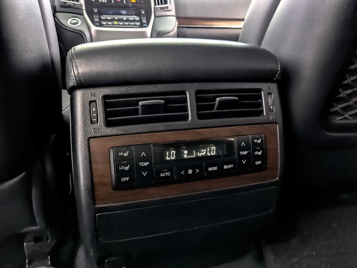 Toyota Land Cruiser 2016 года с пробегом. Фото: #22