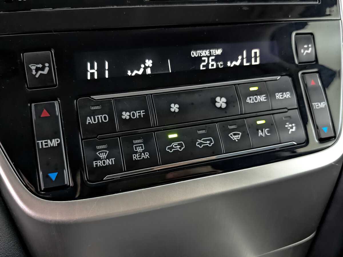 Toyota Land Cruiser 2016 года с пробегом. Фото: #23