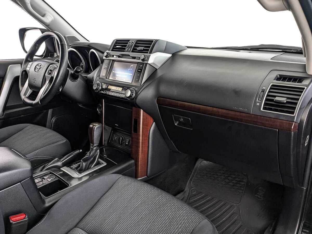 Toyota Land Cruiser Prado 2016 года с пробегом. Фото: #8