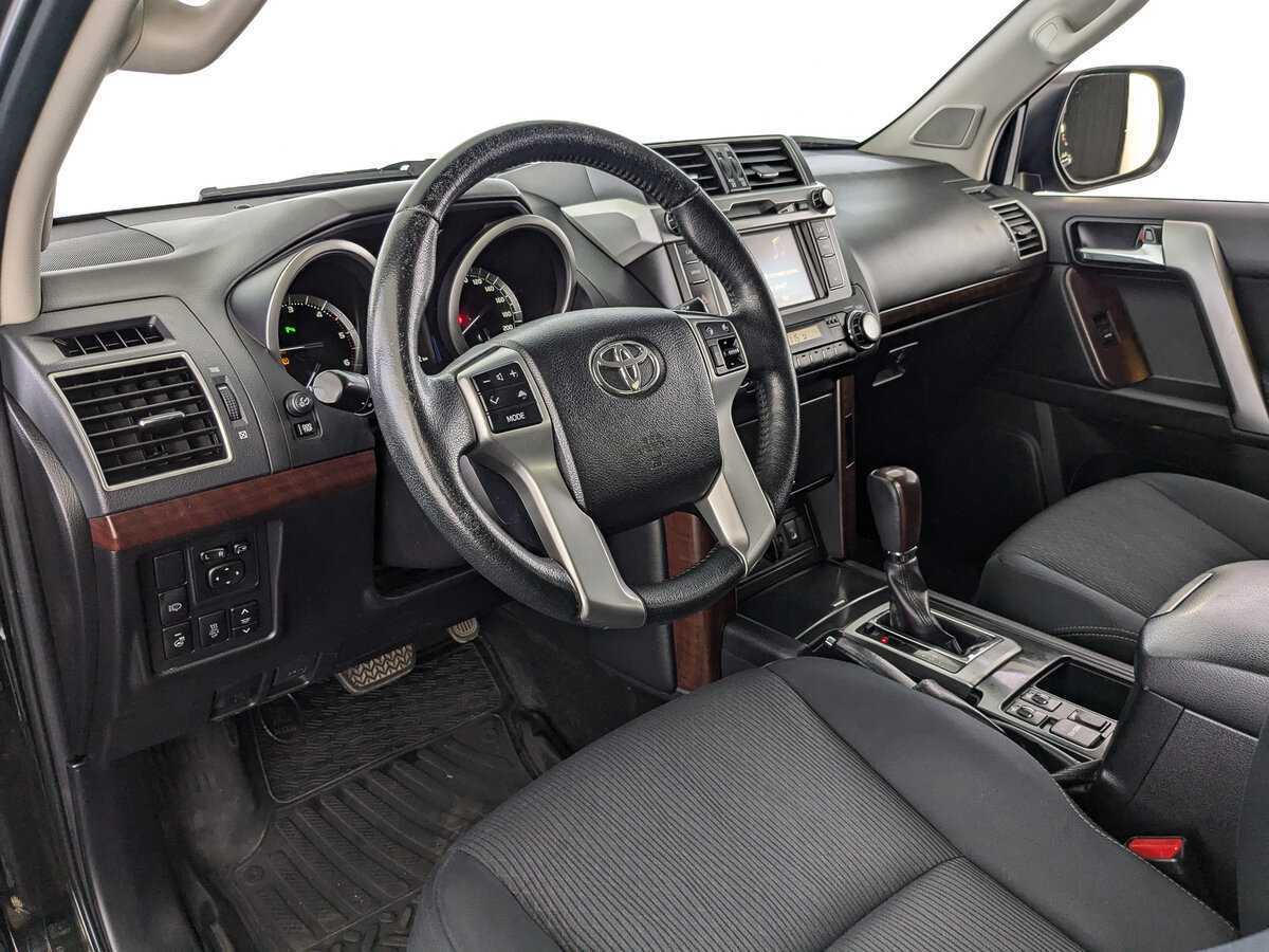 Toyota Land Cruiser Prado 2016 года с пробегом. Фото: #10
