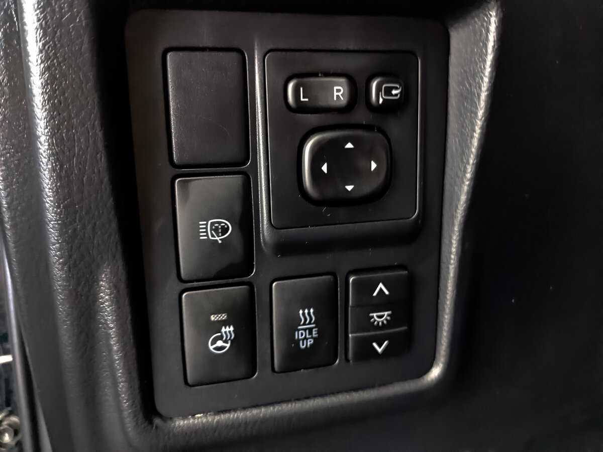 Toyota Land Cruiser Prado 2016 года с пробегом. Фото: #24