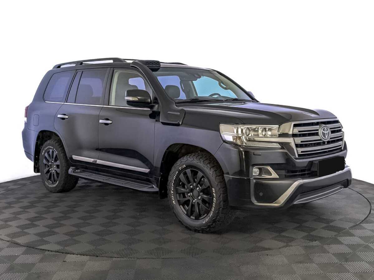 Toyota Land Cruiser 2017 года с пробегом. Фото: #2