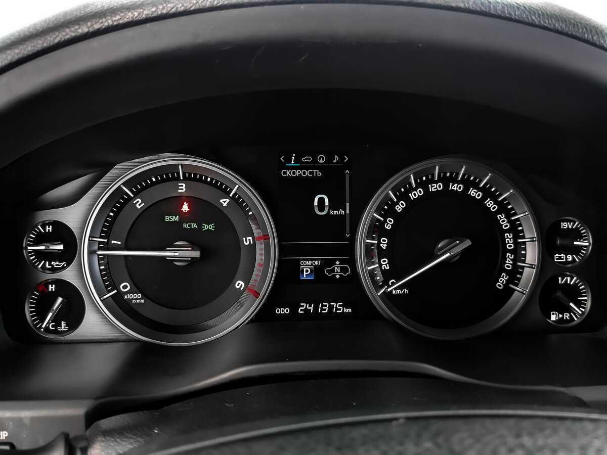 Toyota Land Cruiser 2017 года с пробегом. Фото: #11