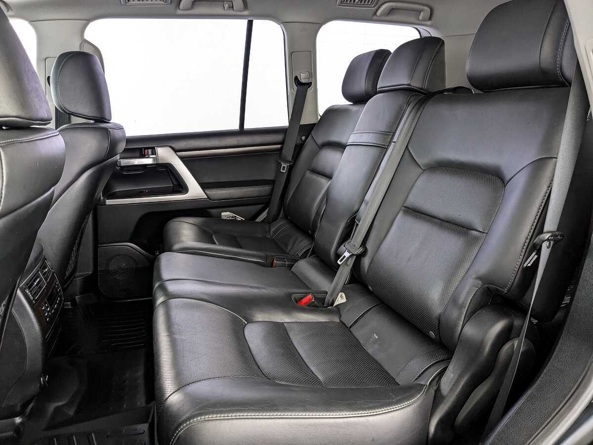 Toyota Land Cruiser 2017 года с пробегом. Фото: #13