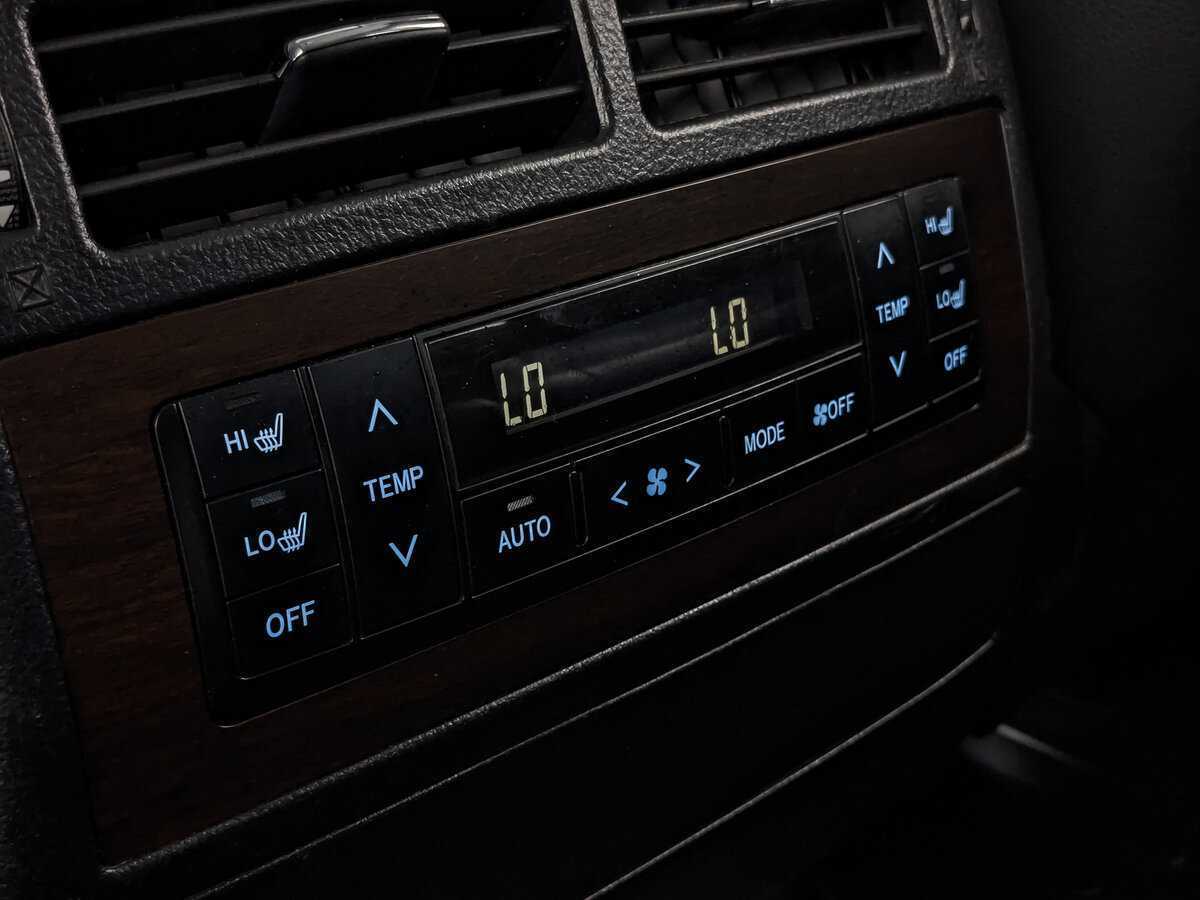 Toyota Land Cruiser 2017 года с пробегом. Фото: #20