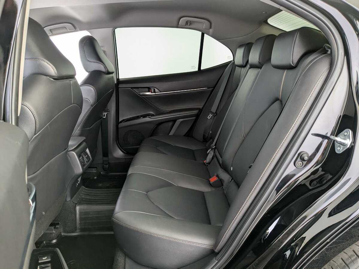 Toyota Camry 2020 года с пробегом. Фото: #8