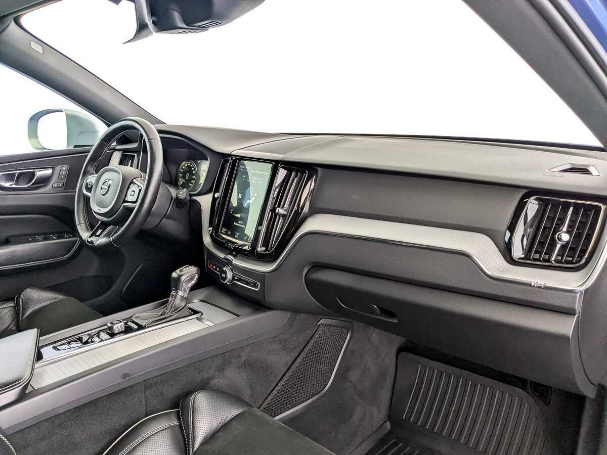 Volvo XC60 2018 года с пробегом. Фото: #8