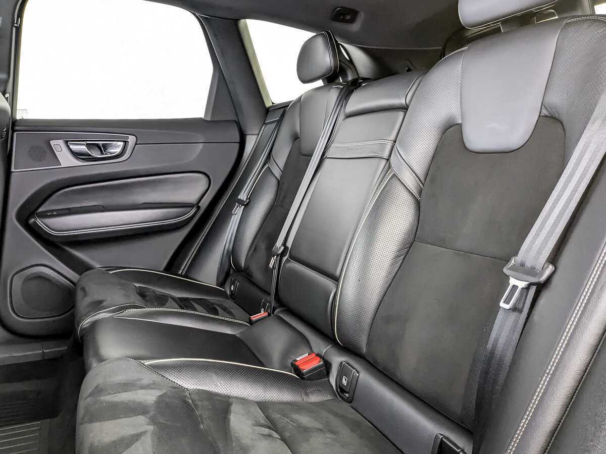 Volvo XC60 2018 года с пробегом. Фото: #9