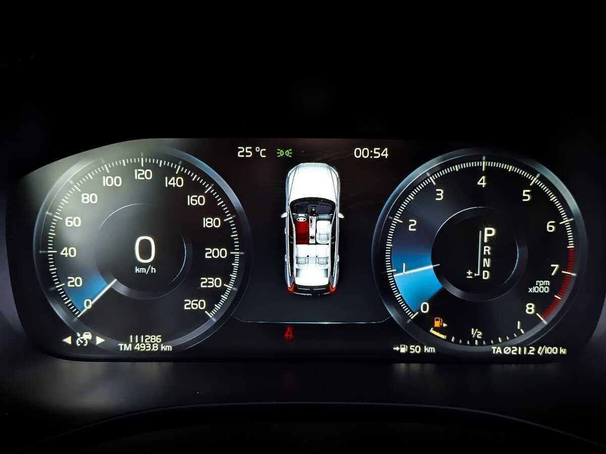 Volvo XC60 2018 года с пробегом. Фото: #10