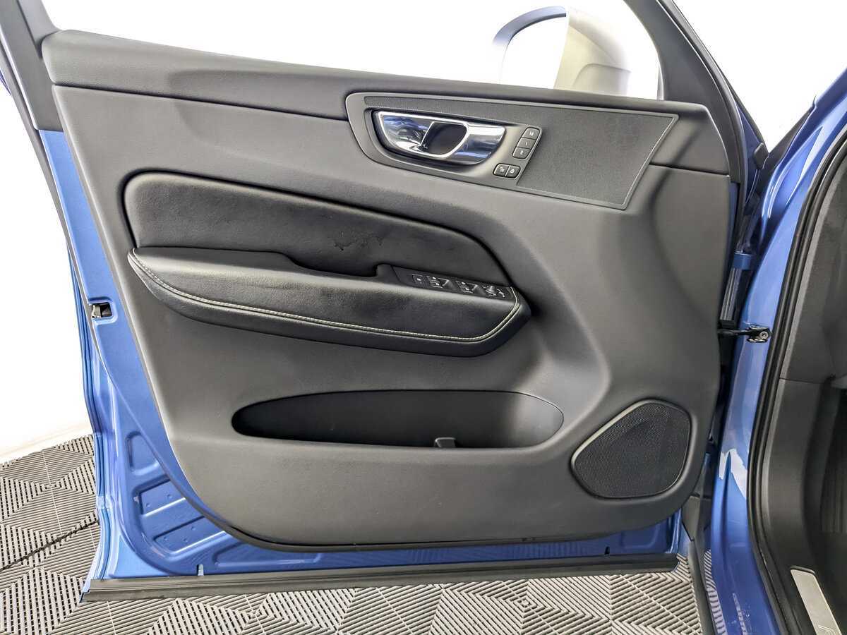 Volvo XC60 2018 года с пробегом. Фото: #14