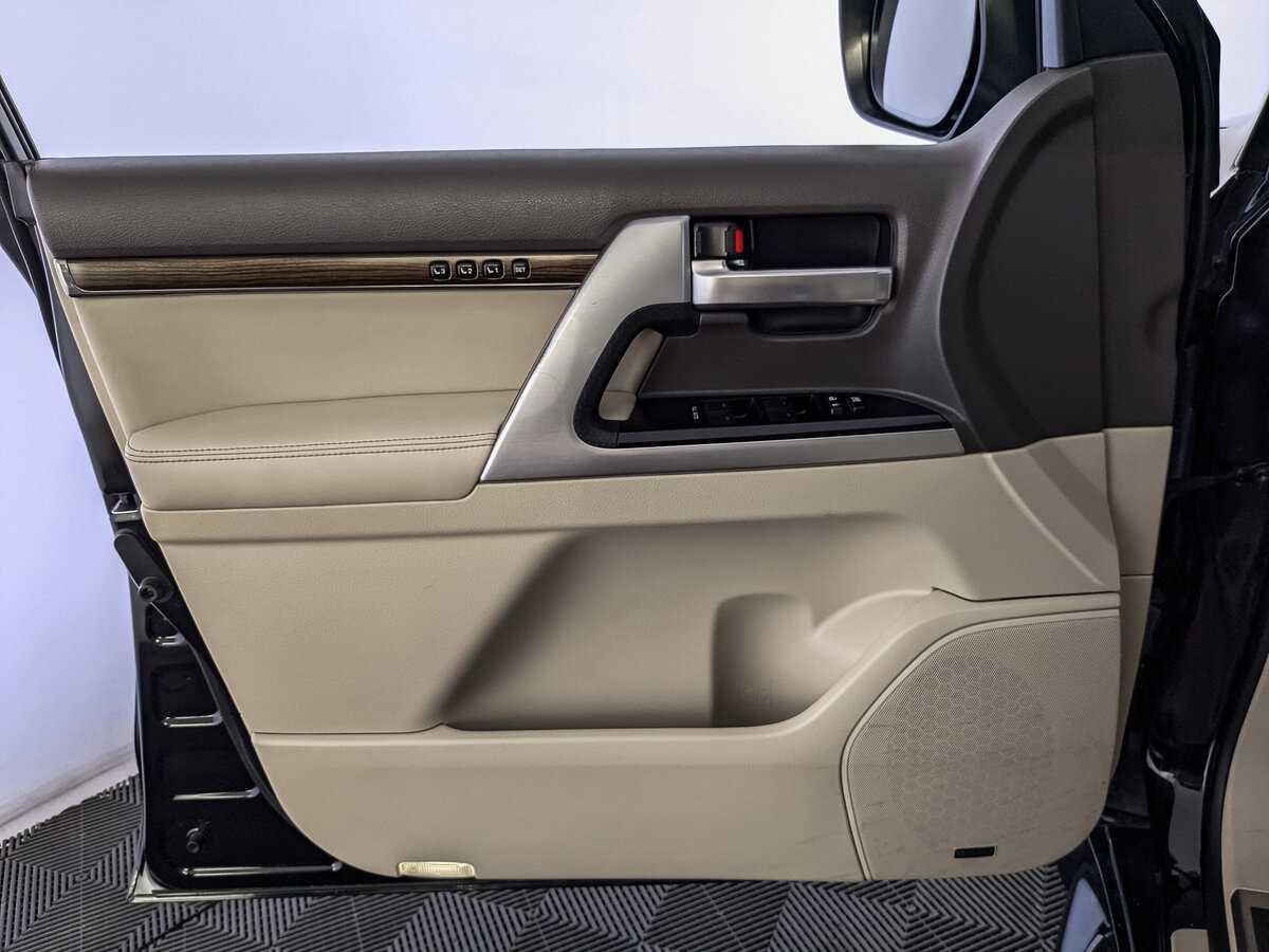 Toyota Land Cruiser 2019 года с пробегом. Фото: #13