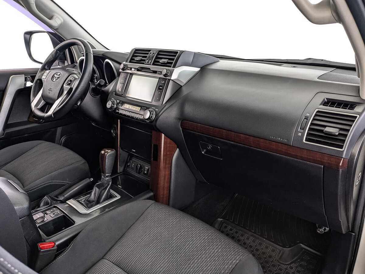 Toyota Land Cruiser Prado 2016 года с пробегом. Фото: #8
