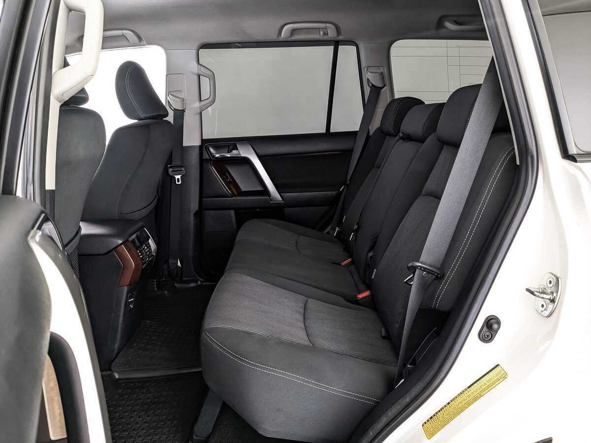 Toyota Land Cruiser Prado 2016 года с пробегом. Фото: #13