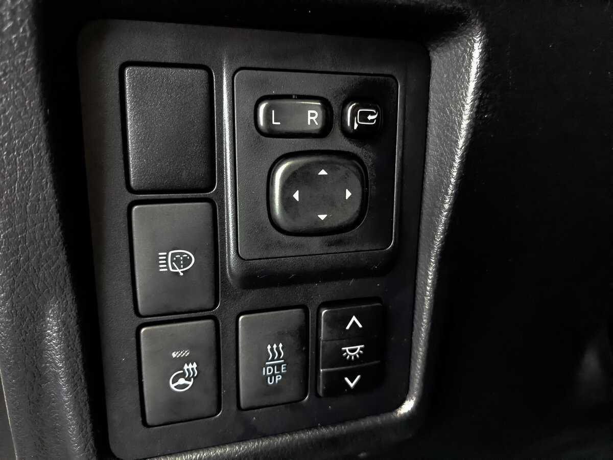 Toyota Land Cruiser Prado 2016 года с пробегом. Фото: #21